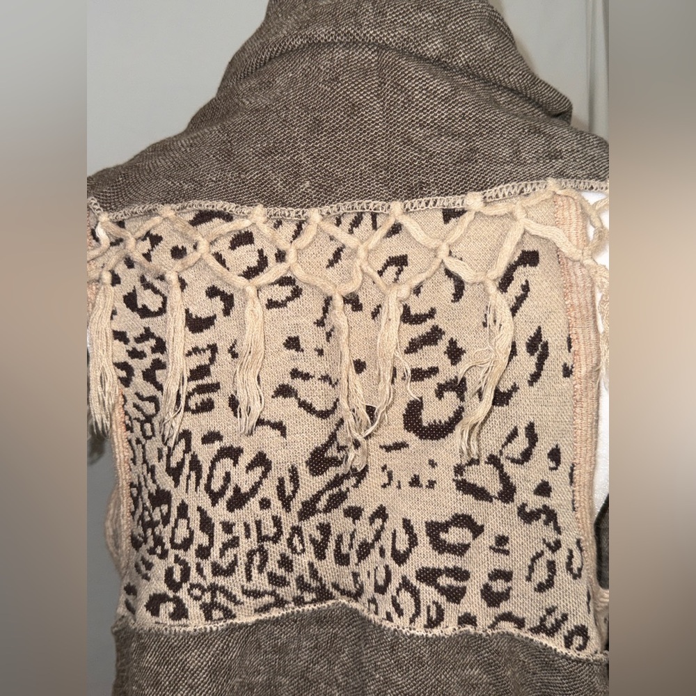 RAJ Boho Leopard Fringe Vest Duster Open Front Festival Kimono One Size NWT - Picture 8 of 9